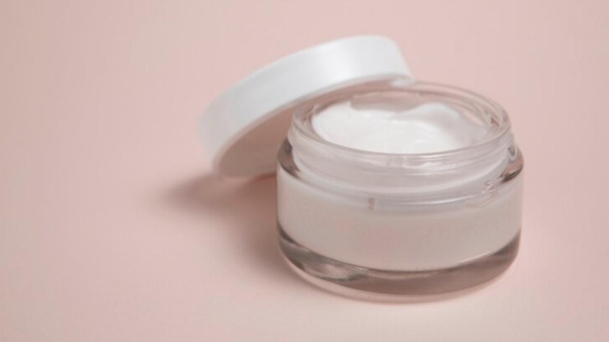 5 Manfaat Tretinoin untuk Kulit Wajah, Lebih dari Sekadar Obat Jerawat