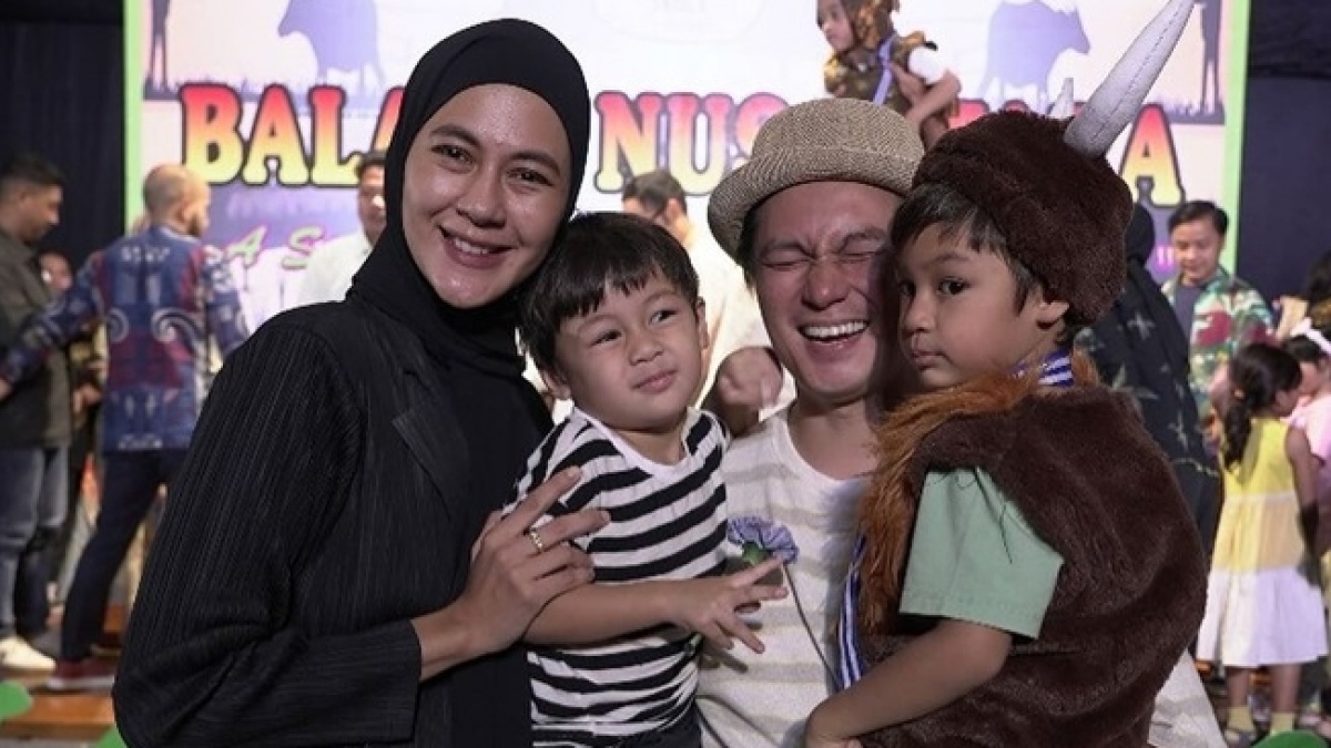 Unggah Foto Bareng Paula Verhoeven dan Anak-anak, Baim Wong Malah Dituding Bikin Prank
