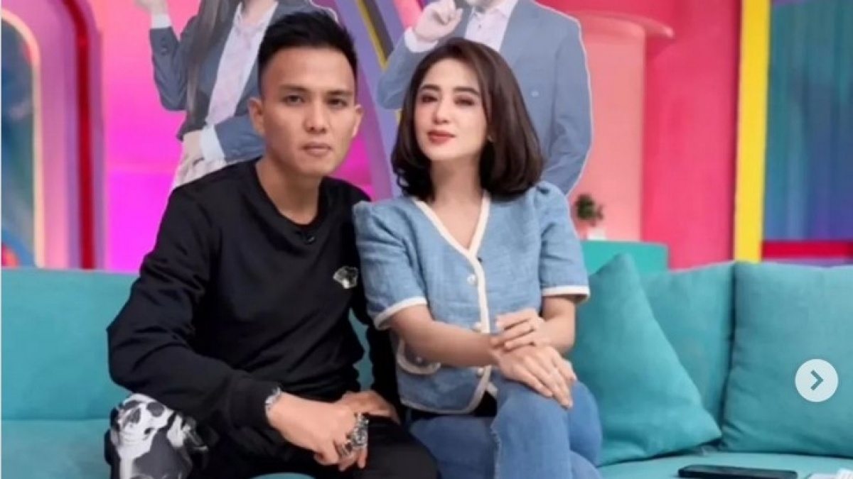 Hard Gumay Dicurigai Naksir Dewi Perssik, Ada yang Sebut Pantesan Ramalnya Baik-Baik Terus