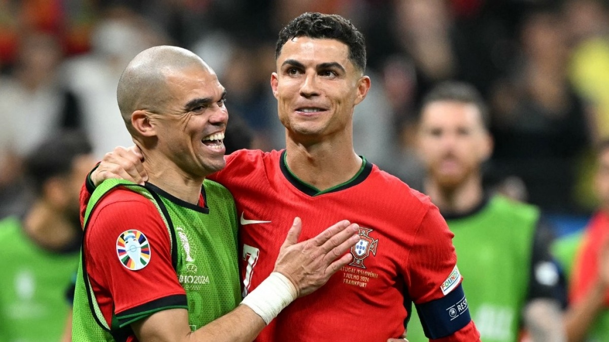 Bukan Ronaldo atau Messi, Ini 5 Pencetak Gol Tertua dalam Sejarah Piala Dunia!