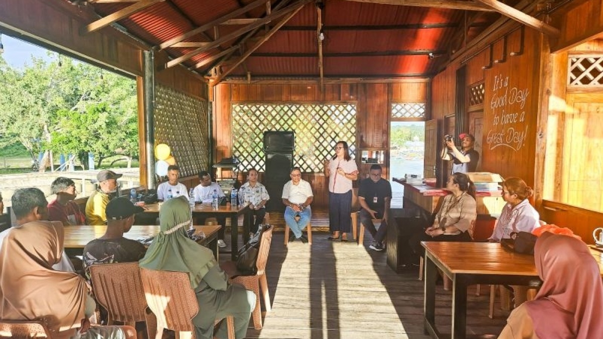Pelaku Usaha Sektor Pariwisata Seram Bagian Barat Peroleh Sosialisasi Inklusi Keuangan