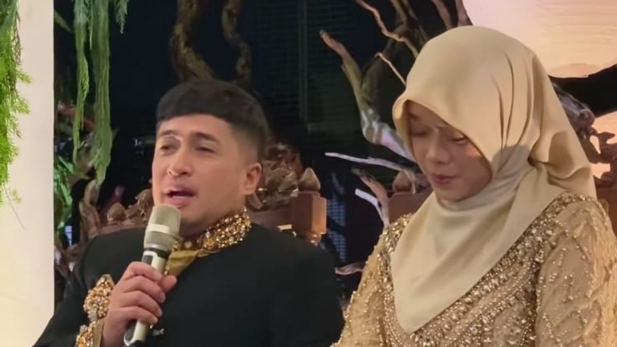 Rayakan Hari Jadi Pernikahan ke-17, Irfan Hakim Bongkar Sifat Asli Istri
