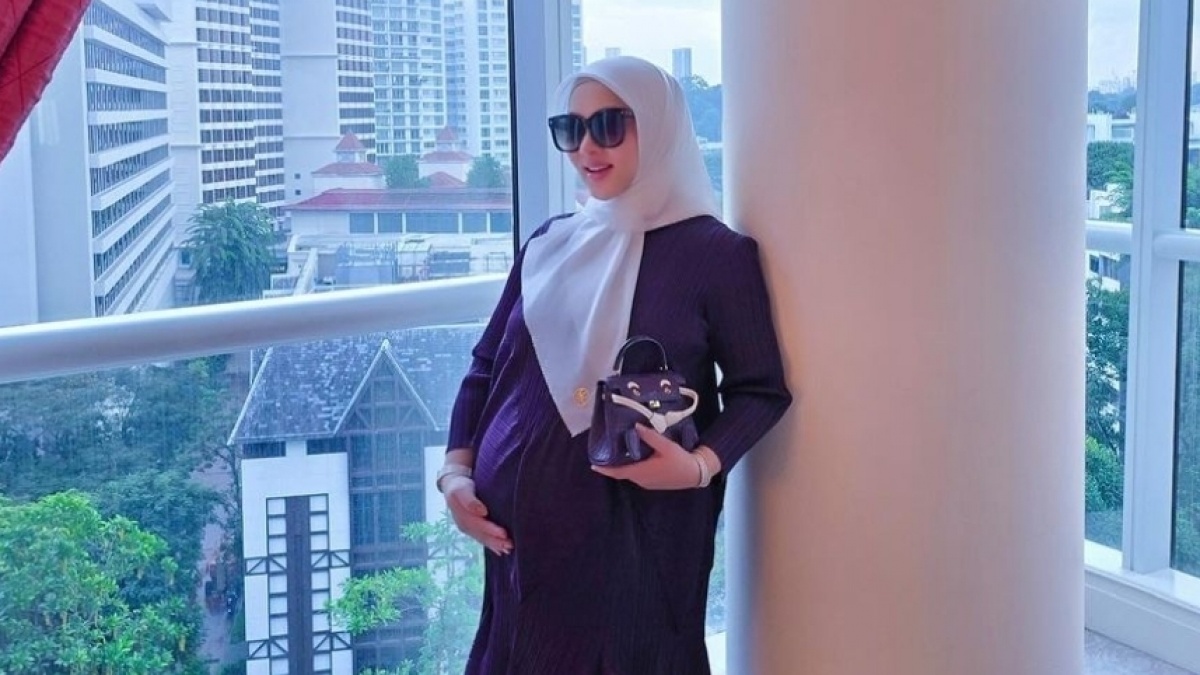 Syahrini Makan Durian di Usia Kehamilan 8 Bulan, Memang Boleh?