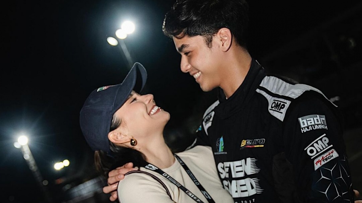Duduk di Sebelah Camer, Alyssa Daguise Temani Al Ghazali Ikut Kejuaraan Drifting Perdana