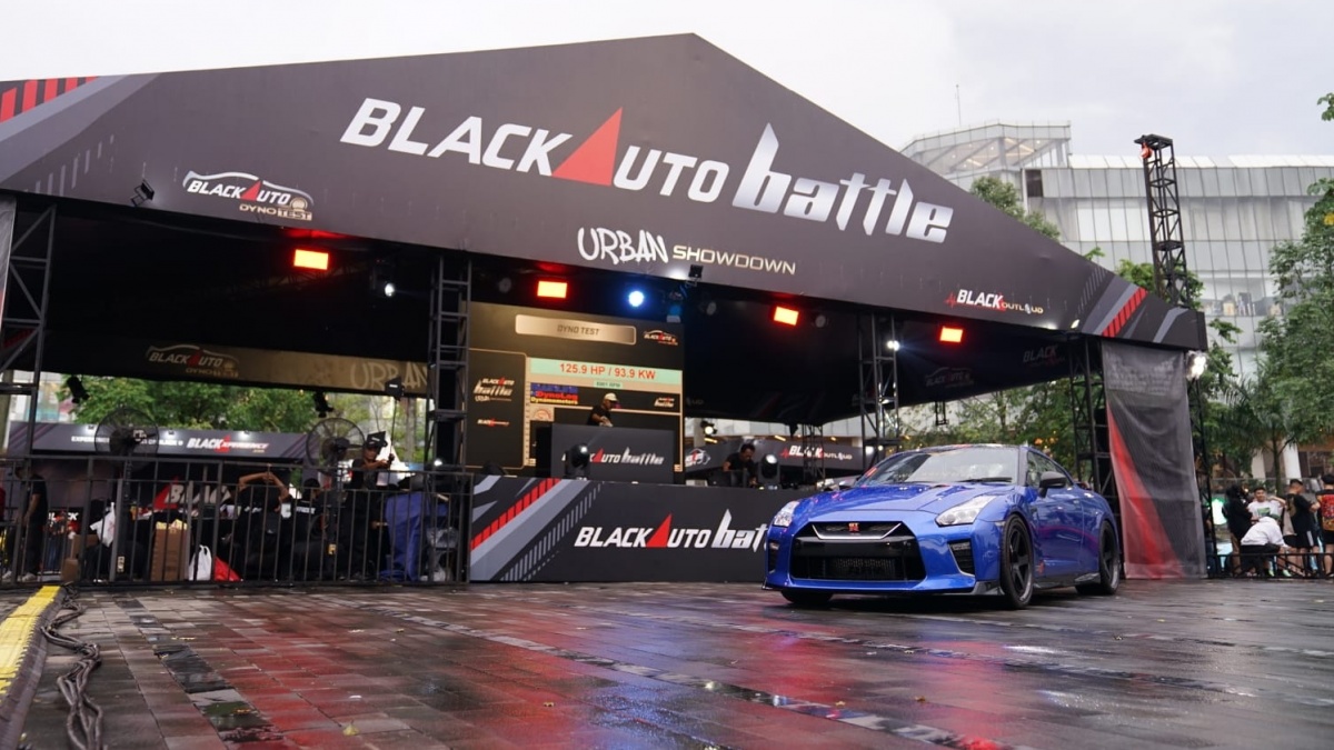 Mobil Premium Sampai Mobil Listrik Adu Canggih di Kontes Modifikasi
