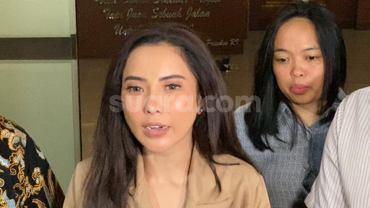 Ayu Aulia Balas Tuduhan: Saya Simpanan RK Duluan? Kok Bisa Temani USG Lisa Mariana?