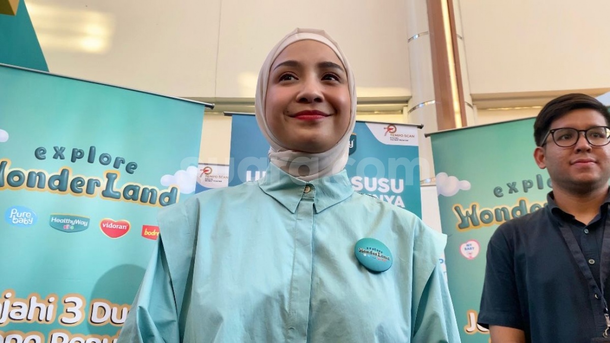 Isi Acara, Nagita Slavina Tampil Paripurna Pakai Hijab