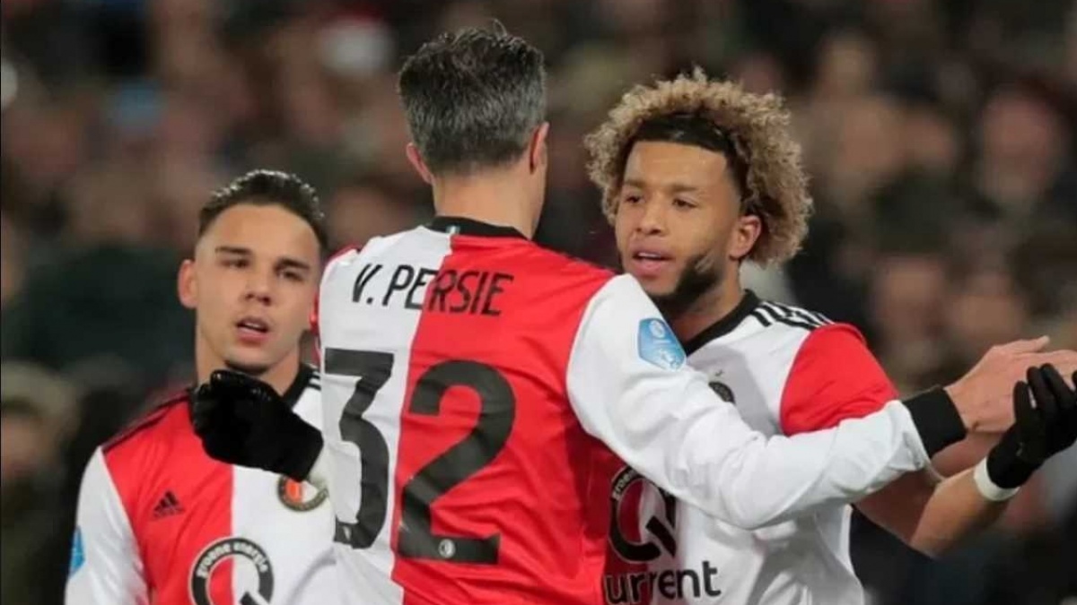 Robin van Persie Dilaporkan Bakal Jadi Pelatih Baru Feyenoord