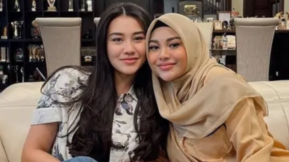 Sering Dicibir Nempel Terus, Ternyata Begini Masa Kecil Aaliyah Massaid dan Aurel Hermansyah