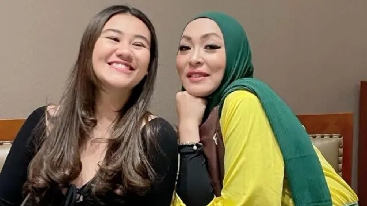 "Dunia Ini Kejam", Pesan Haru Angelina Sondakh untuk Aaliyah yang Banjir Hujatan