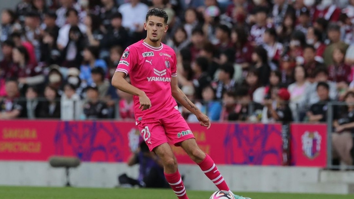 Statistik Apik Justin Hubner Bersama Wolves, Bisa Terulang usai Tinggalkan Cerezo Osaka?