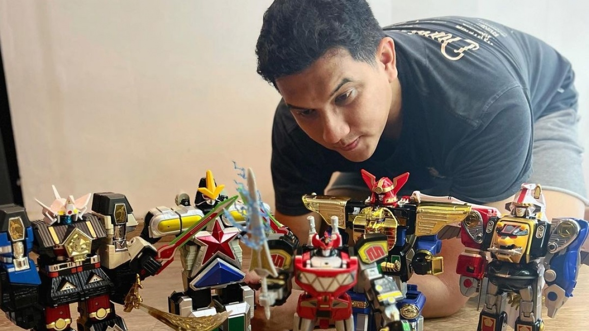Selain Ariel NOAH, Arda Naff Ternyata Juga Doyan Koleksi Action Figure