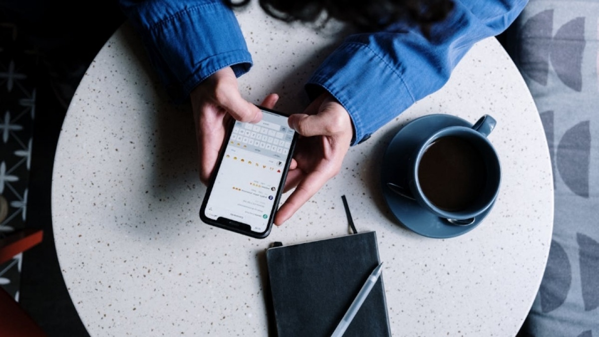 Contoh Chat Izin Sakit ke Guru Melalui WhatsApp Dengan Bahasa yang Sopan Dan Lugas