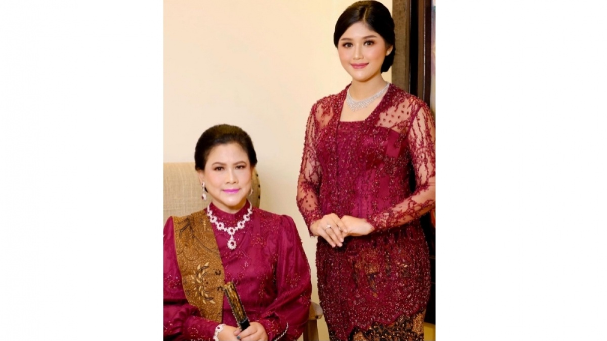 Anggun dan Modern, Ini 6 Inspirasi Kebaya Nasional untuk Upacara