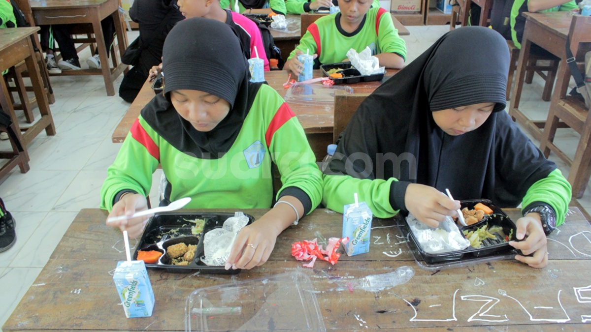 Indef Ungkap Dampak Ekonomi Program Makan Bergizi Gratis Milik Prabowo