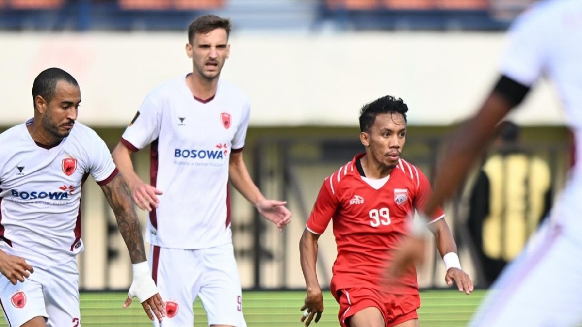 Breaking News! Hasil Babak I Borneo FC vs PSM: Latyr Fall Bawa Juku Eja Memimpin