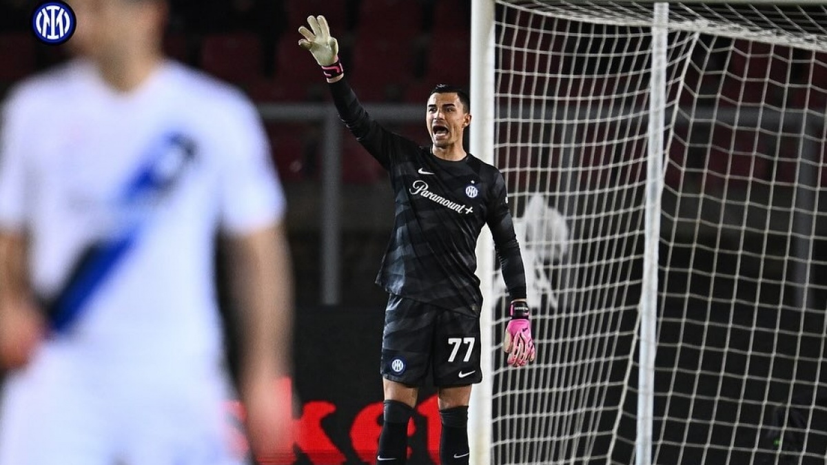 Eks Gelandang Barcelona Puji Kiper Keturunan Indonesia Emil Audero, Memang Seberapa Hebat?