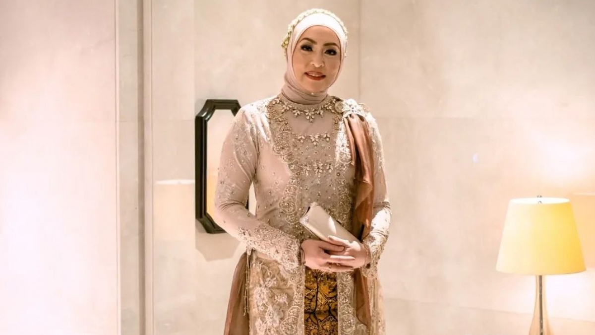 Fakta Menarik di Balik Makeup Angelina Sondakh untuk Akad Aaliyah Massaid, Ternyata ...