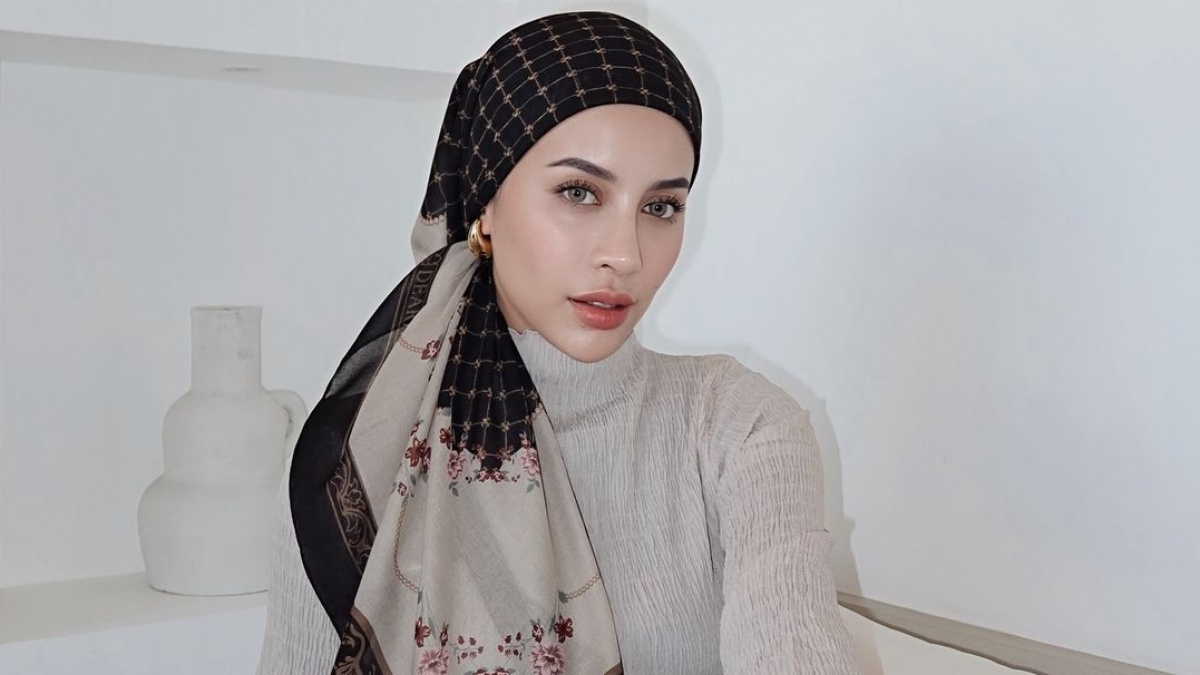 Blunder Parah! Pakai Video Sakit Vidi Aldiano Buat Jualan, Emy Aghnia Minta Maaf