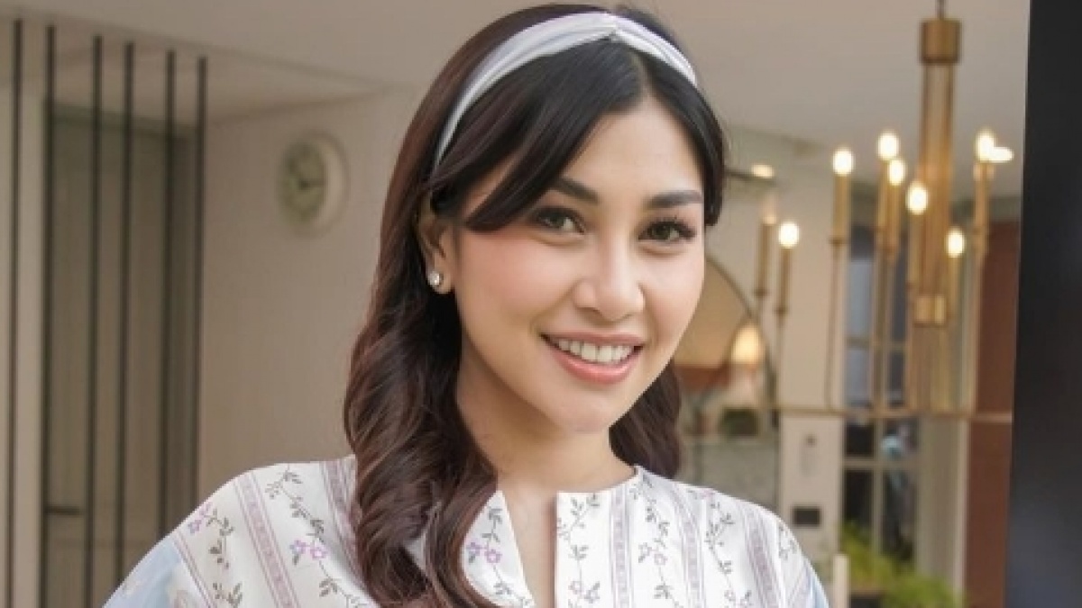 Unggahan Mama Amy di Tengah Proses Cerai Nisya Ahmad Bikin Haru