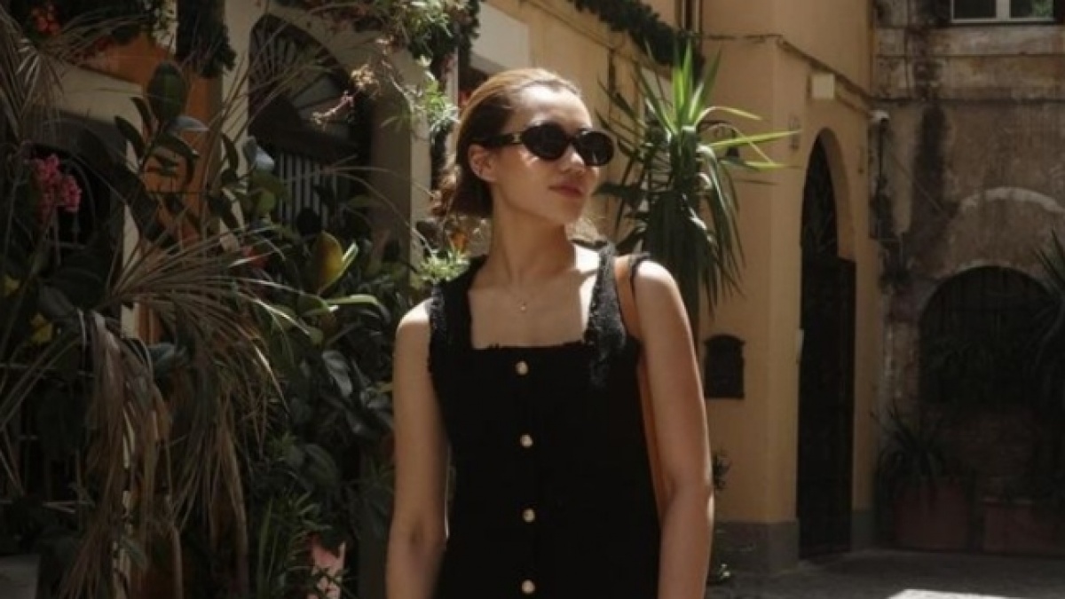 Pancarkan Aura Old Money, Intip 8 Outfit Aaliyah Massaid Saat Honeymoon di Italia