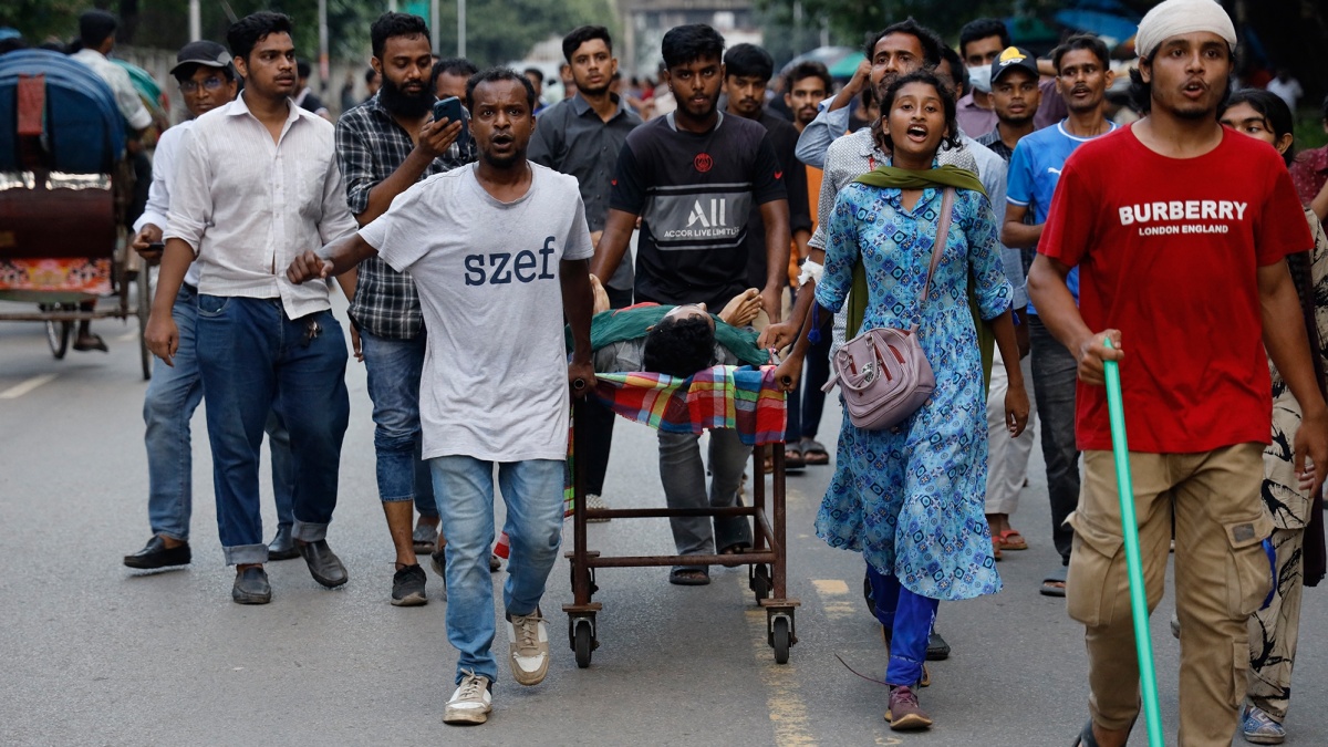 Pasca Protes Mahasiswa, Bangladesh di Bawah Kendali Militer: Polisi Absen, Ketertiban Publik Terganggu