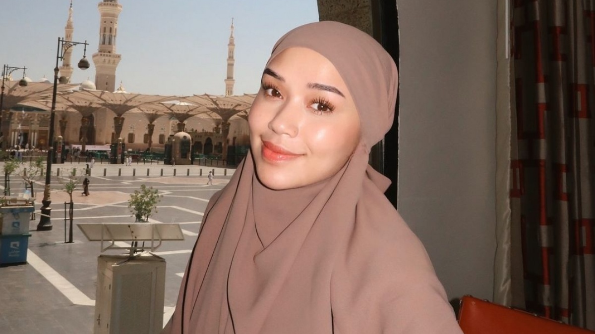Siapa Nama Asli Lula Lahfah? Ini Biodata dan Agama Pacar Reza Arap