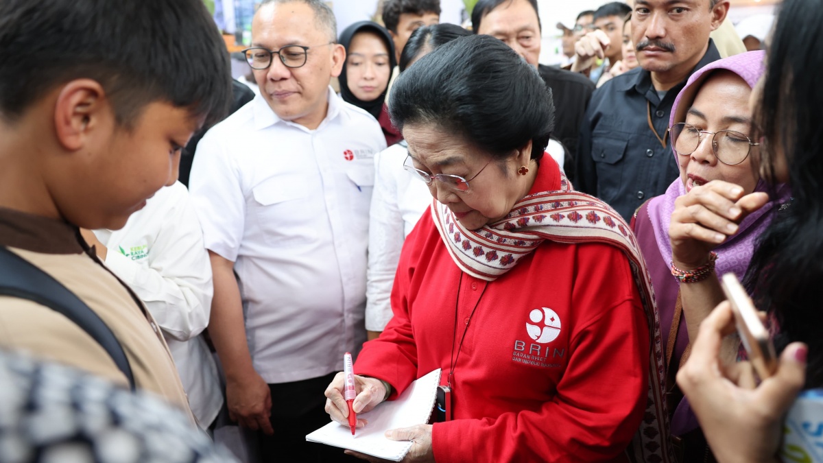 Hadiri Pameran InaRI di Bogor, Megawati Kasih Pesan ke Pelajar: Jadilah Anak Bangsa Pintar, Punya Etika Moral-Nurani