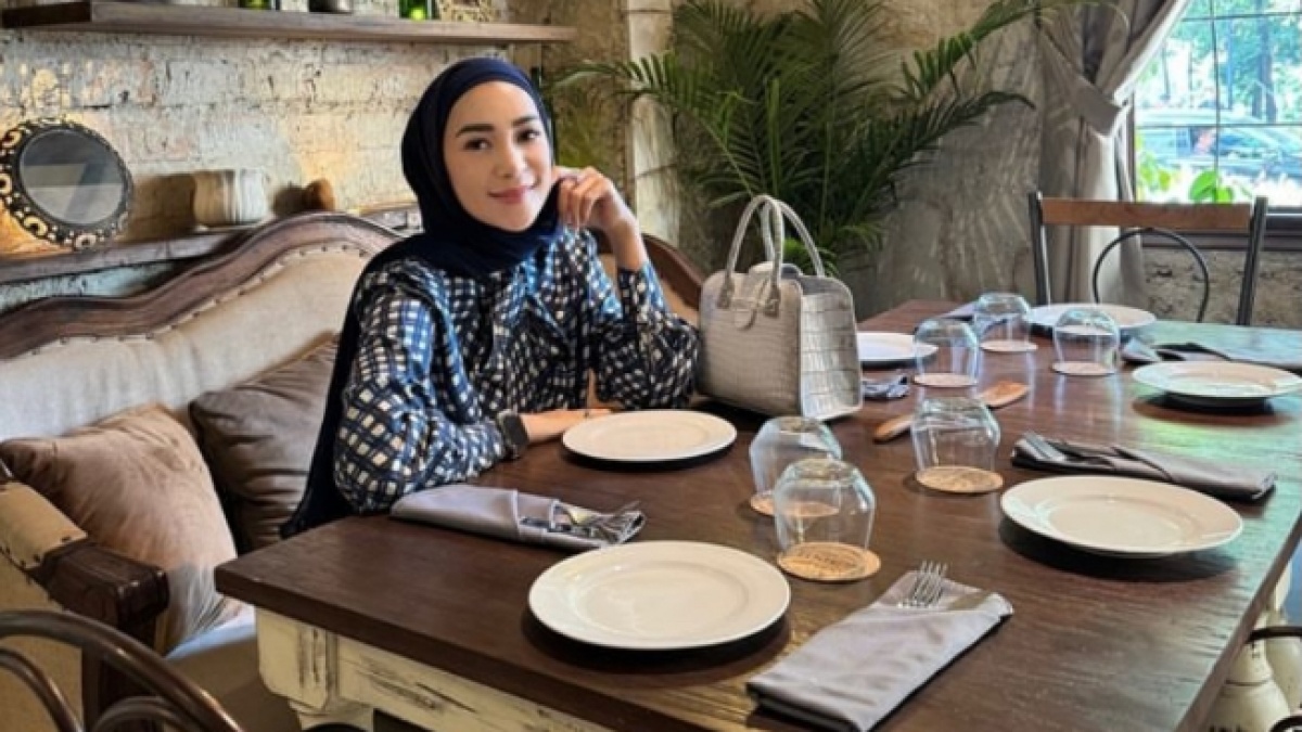 Disebut Hedon, Istri Andre Taulany Pernah Pamer Jam Tangan Miliaran Sambil Beri Jawaban Menohok ke Netizen Nyinyir