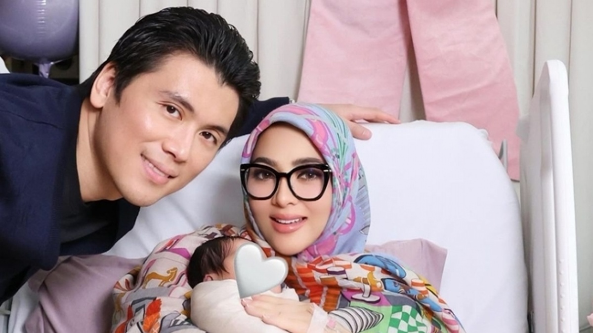 Sempat Keguguran 2 Kali, Adik Pastikan Syahrini Hamil dengan Cara Alami