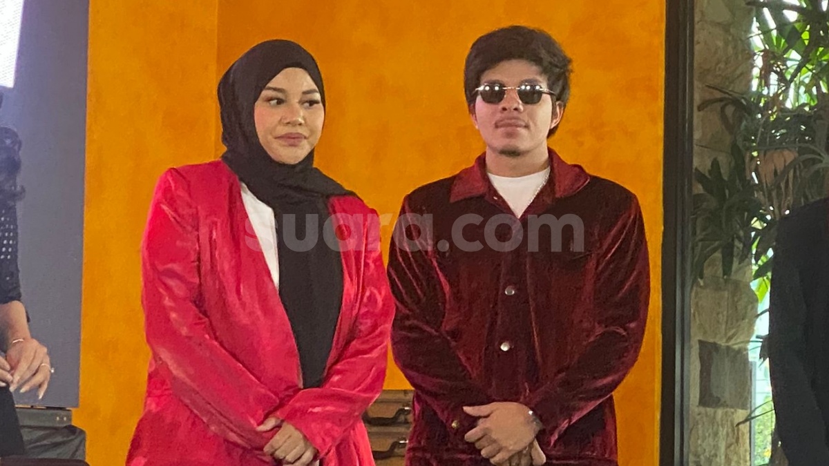 Senggol Keluarga Fuji, Atta Halilintar dan Aurel Hermansyah Kehilangan Ratusan Ribu Followers Instagram?