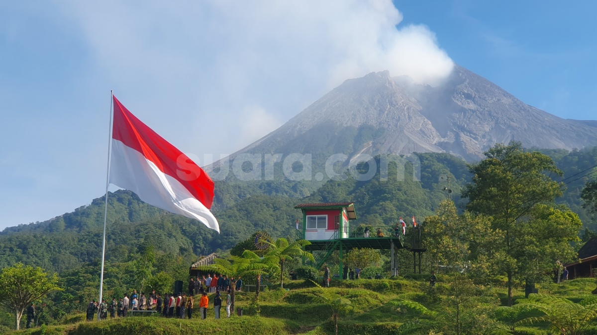 Kapan Mulai Pasang Bendera Merah Putih? Simak Aturan Resmi dan Tata Cara Pengibarannya