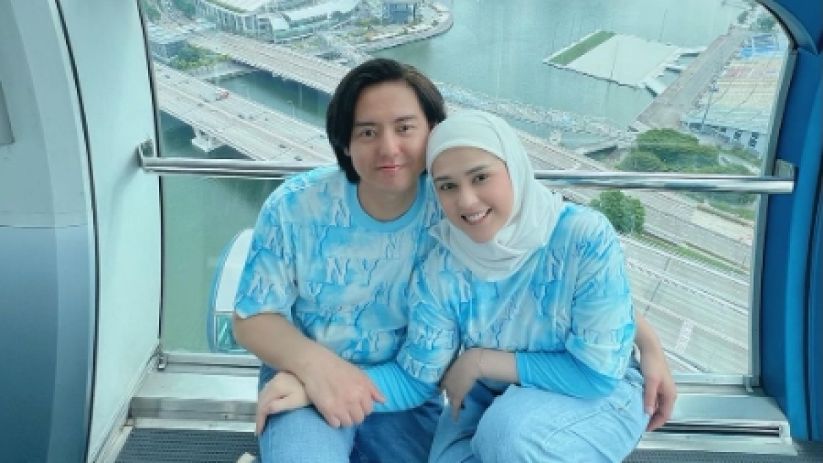 Anniversary Pernikahan ke-5, Roger Danuarta Beri Kejutan Untuk Cut Meyriska