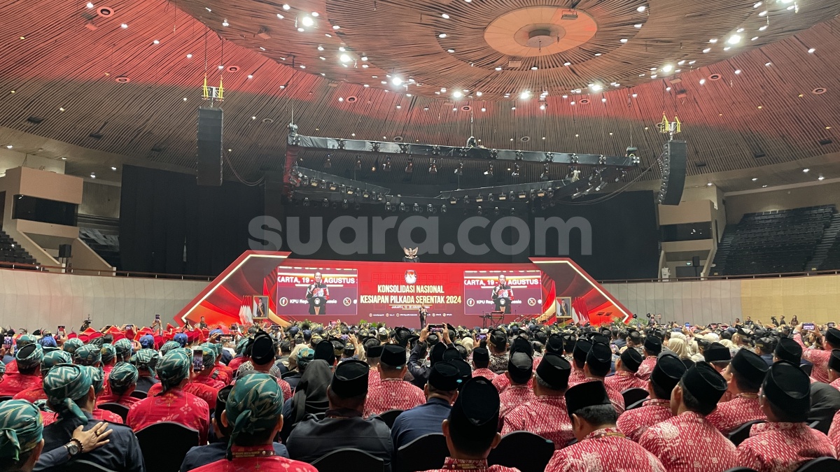 Akui Pilkada Tak Kalah Rumit dari Pemilu, Jokowi ke KPU se-Indonesia: Masalah Masa Lalu Jangan Terulang!