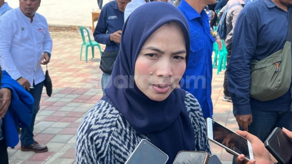 Ratu Zakiyah Genjot Elektabilitas, Libatkan Artis Saat Blusukan ke Warga