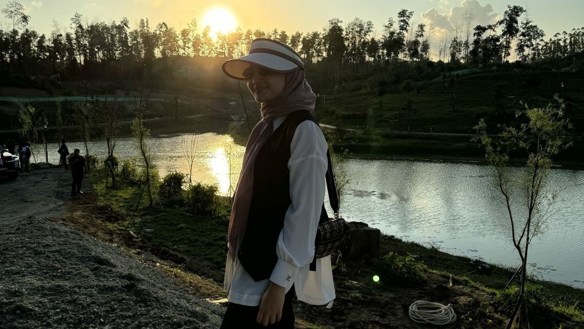 Dituding Terima Duit Pemerintah, Ini 5 Potret Zaskia Sungkar di IKN Bersama Jokowi