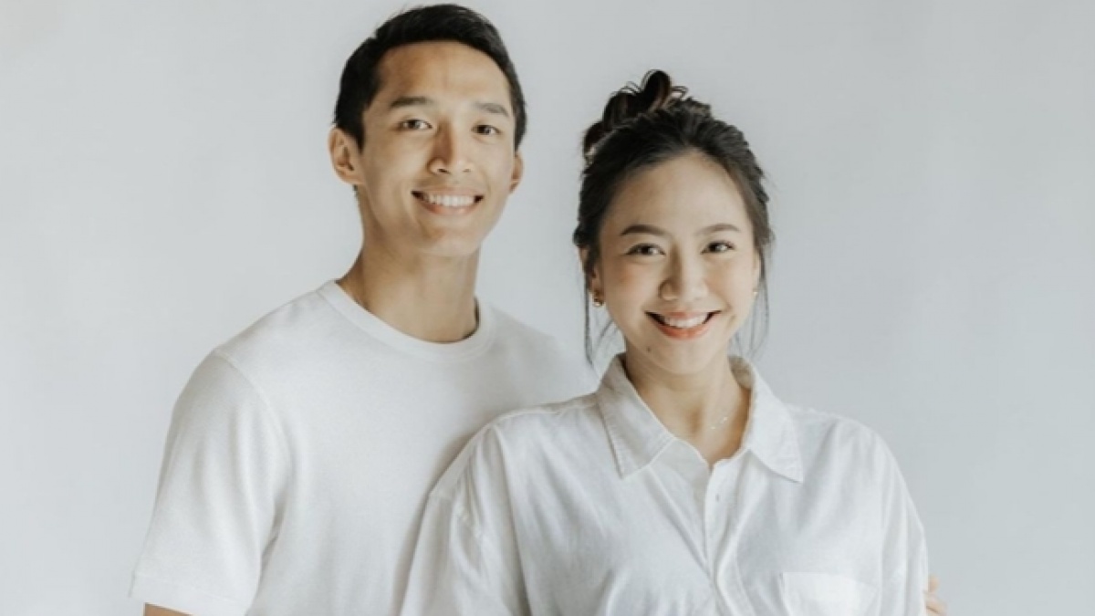 Selamat! Shanju Istri Jonatan Christie Melahirkan Anak Pertama