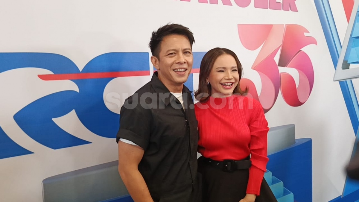 Nyanyi Nada Nada Cinta Bareng Ariel NOAH, Rok Rossa bikin Salah Fokus