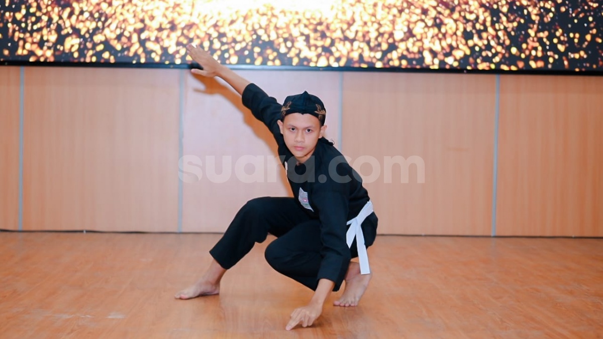 Ratusan Muda Mudi Berebut Kursi Kang Nong Kota Cilegon, Debus Hingga Pecak Silat Jadi Andalan