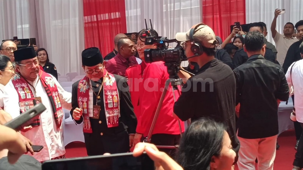 Pramono-Rano Disambut Yel-yel Saat Tiba di Area Debat: Jakarta Kota Gue, Sampai Mati Tetap Gue!