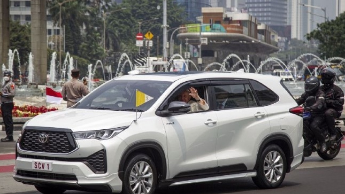 Lebih Mewah dan Canggih, Ini Perbedaan Innova Zenix dengan Innova Reborn
