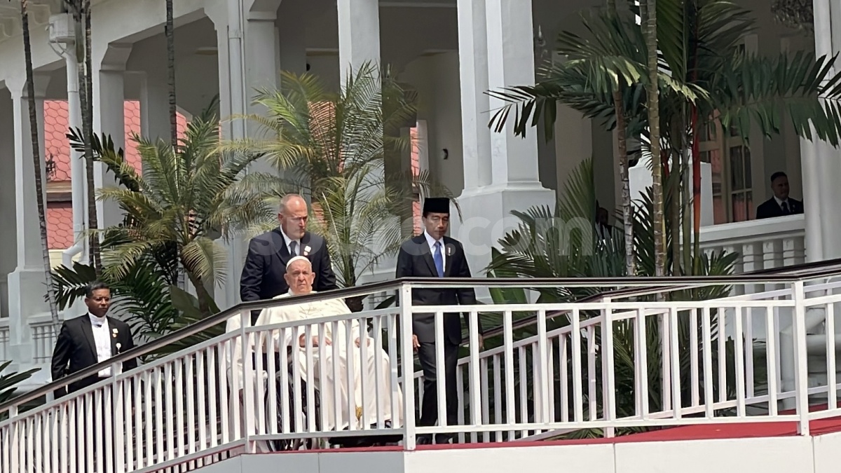 Bertemu Paus Fransiskus Di Istana, Jokowi Apresiasi Vatikan Terus Serukan Perdamaian Di Palestina