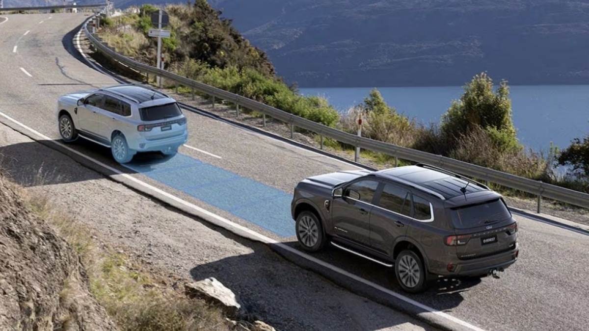 Ford Everest Titanium Masuk Indonesia, Bawa Fitur Keselamtan Canggih