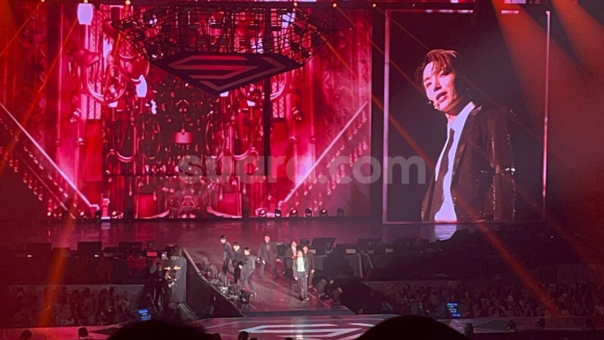 Buka Konser di Jakarta, Baju Leeteuk Super Junior Langsung Bikin Salah Fokus