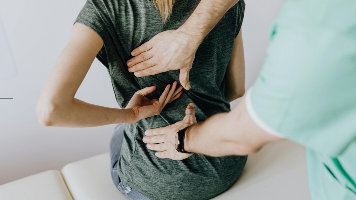 Mengenal BESS: Inovasi Bedah Endoskopi Spinal Minimal Invasif yang Mempercepat Pemulihan Pasien