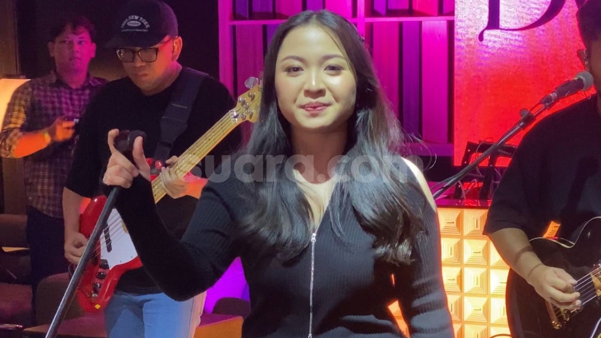 Bernadya Raih 3 Piala AMI Awards 2024, Pidato Kemenangannya Bikin Haru Sekaligus Kocak