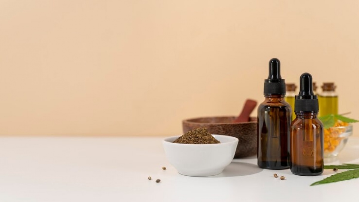 7 Rekomendasi Serum Mengandung Tranexamic Acid untuk Mengurangi Flek Hitam