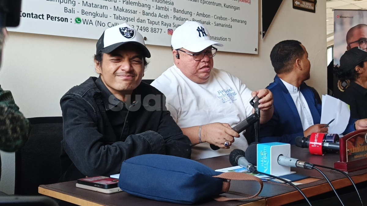 Vadel Badjideh: Gue Gak Pernah Tidur dan Berhubungan Intim dengan Lolly