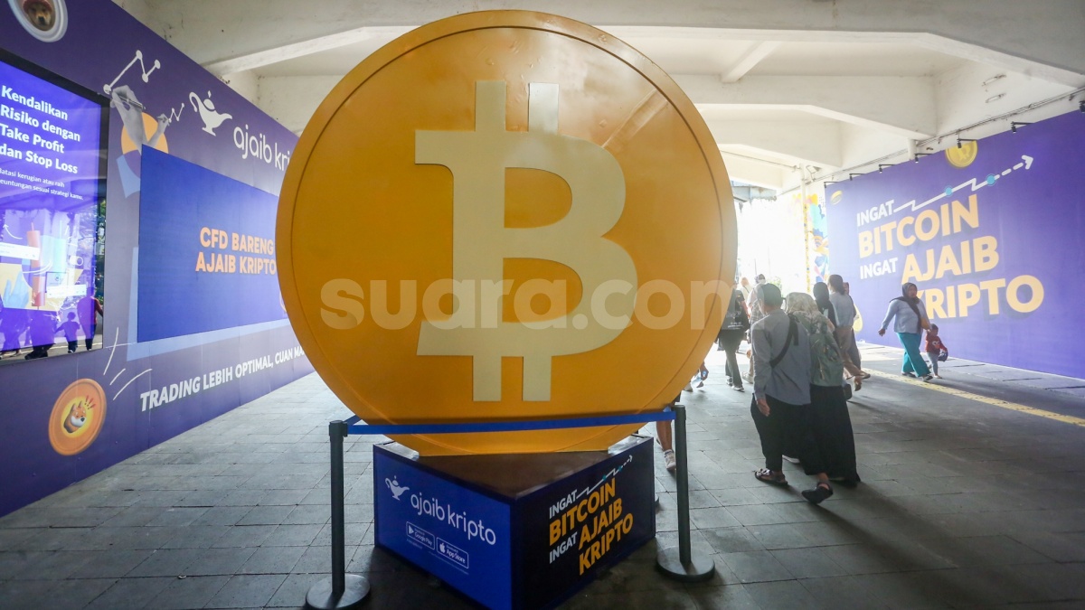 Harga Bitcoin Tertekan Menuju Level Kritis, Bearish atau Peluang Akumulasi Penguatan?