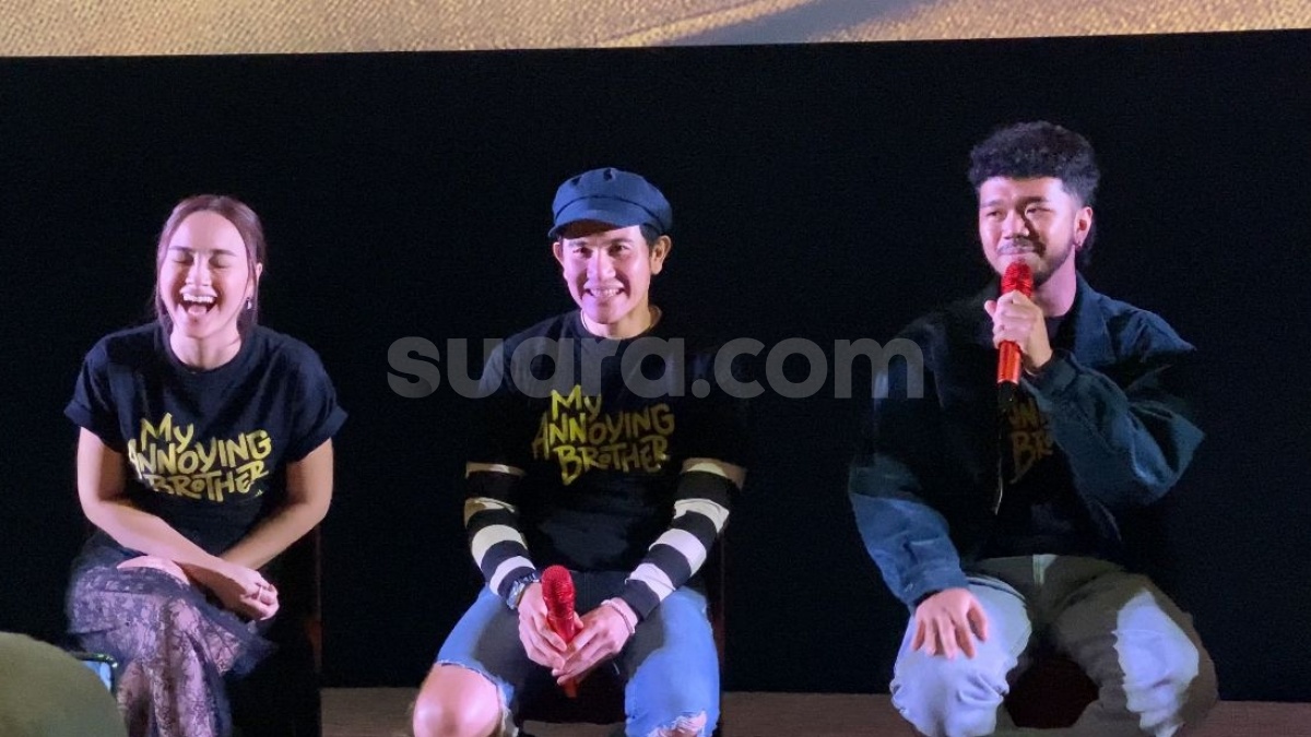 Cerita Keseruan Syuting Film My Annoying Brother di Pasar, Sempat Terhambat Tukang Parut Kelapa